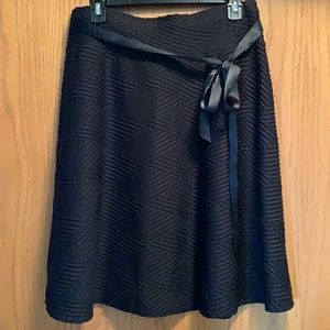 Black Knee Length A-line Skirt Size Large